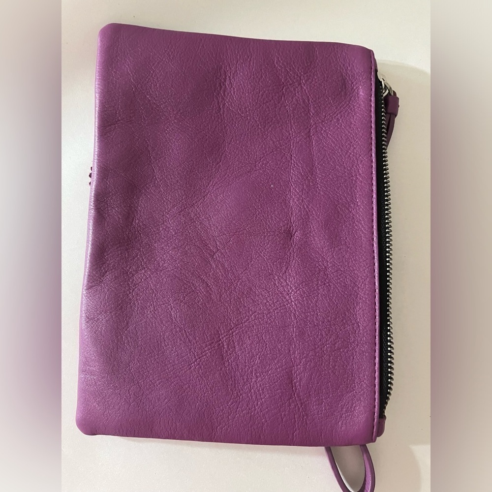 Purple Punto Fibbia Leather Clutch Made in Italy Purple Flowers - Picture 6 of 7